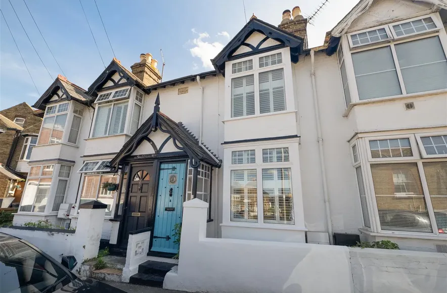 2 bedroom house for sale