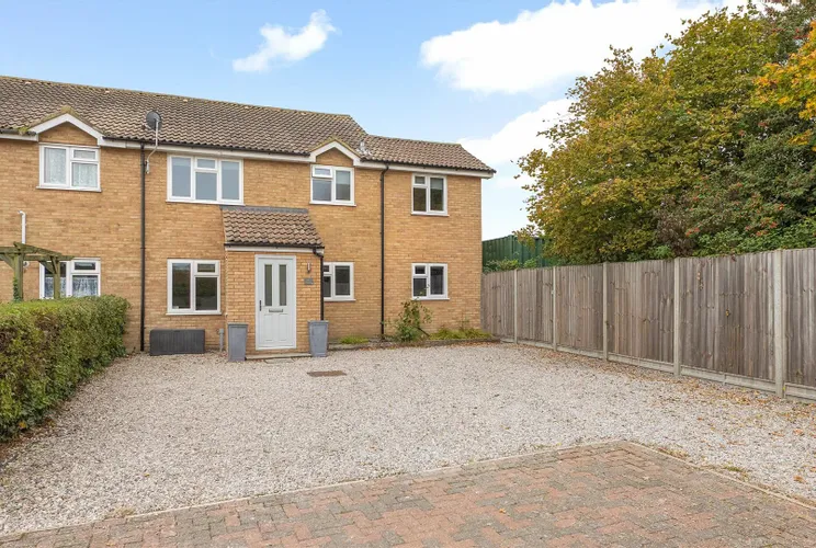 2 bedroom house for sale